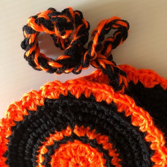 Crochet Housewarming Gift Set, Crochet Pot Holders, Crochet Kitchen Decor - Picture 9 of 12